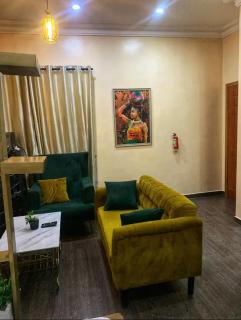 Cozy studio unit in lekki phase 1 - Kitchen, 24-7 light, wifi, Netflix - 8