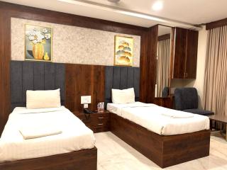 HOTEL JBS Minerva Grand - 5