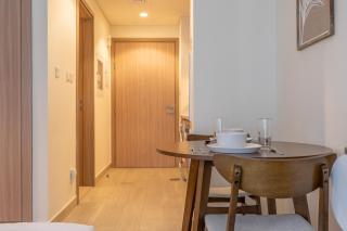 Immaculate studio great for 2 in Meydan - Dubai - 1