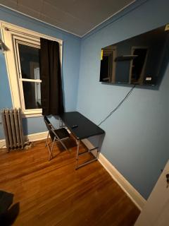 Fidelia Diamond Room Queen Bed Minutes from Newark Liberty International Airport and Newark Penn Station - Irvington - 9