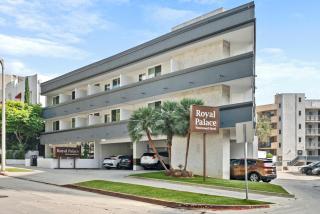 Royal Palace Westwood Hotel - Los Angeles - 7