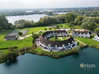Isis Lakes 09, ArtHouse - South Cerney - 8