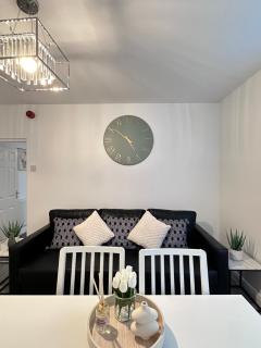 Granada Apartments Derby Road - 1