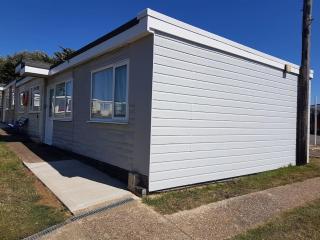 112 Sandown Holiday Park, Wifi, sleeps 4 - 0