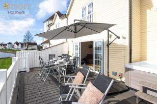 Windrush Lake 82, Puffin Lodge - P - South Cerney - 7
