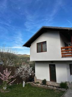 Tiny Hilltop Home - Teşila - 9