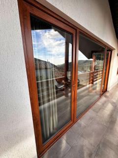 Tiny Hilltop Home - Teşila - 3
