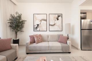 Lux Sky Residence, Burj Crown, Opera Boulevard View by Dubai Mall - Dubai - 2
