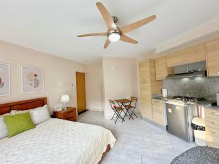 BEST Studio, Pool & Gym, River view from terrace - Calero - 7