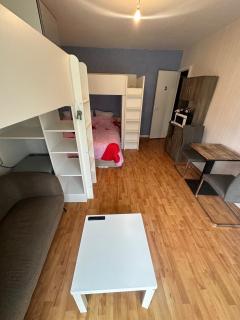 Géante Chambre Privative avec Balcon pour Groupe - Castres - 9