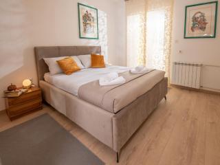 Apartment Point - Two Bedroom Apartment with Balcony - Pula - 8