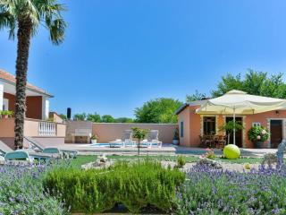Meri Comfortable Holiday Residence - Benkovac - 3