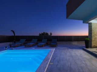 Amfora Comfortable Holiday Residence - Vrsi - 3