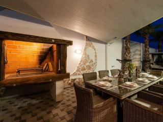 Luxury Villa Michele with heated pool - Jasenice - 4