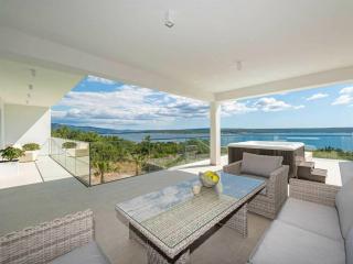 Luxury Villa Michele with heated pool - 5