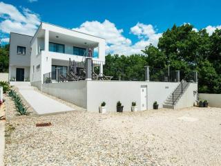 Katharina Comfortable holiday residence - Šarić - 2