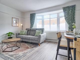 High View House - Walton-on-the-Naze - 0