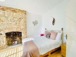 London's Central East End 2 Bedroom City Apartments - Londra - 4