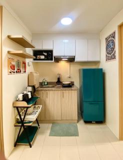 Suite Slumber - 2 Bedroom Condo at Urban Deca Homes Ortigas - Manila - 2