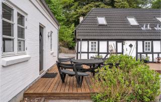 Four-Bedroom Holiday Home In Juelsminde - Juelsminde - 4