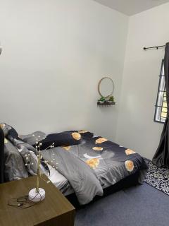 Kencana L&K Homestay - Air Molek - 9