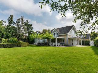 with pool Comfortable holiday residence - Kamperland - 9