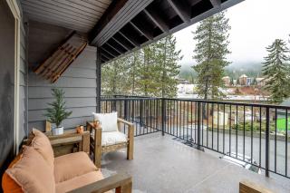 Powder & Pines Luxury Suite - 4