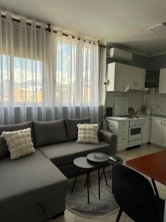 Mirela’s Apartment City Center - Tirana - 1