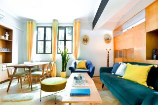 Creative 70s-inspired Stay Center Parking - Sofia - 0