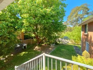 Peaceful Room with Attached Bathroom in Modern, Baulkham Hills Home - BH0 - Baulkham Hills - 7