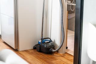 Title Halo Modern Line Pool View Gym Sauna - 1