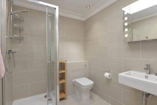 Cosy flat of 2 bed and 2 toilet - London - 9