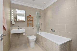 Cosy flat of 2 bed and 2 toilet - Londra - 8