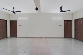 Collection O Senthamizh Residency - Chennai - 1