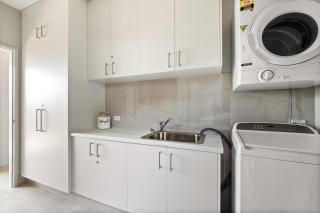 Villa Dante - walk to town - brand new town house - Margaret River - 5