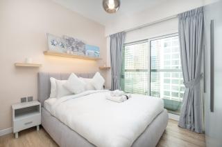 Elegant 2BR Apartment in Prime JLT - Dubai - 8