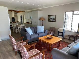 no 5 King Street, Onrus - Hermanus - 6