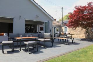 Stunning 3 Bed 2 Bath Detached Village Home - Cheltenham - 2