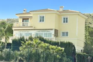 6 Bedroom Luxury Villa, Jacuzzi & heated pool 18 guests - Mutxamel - 0