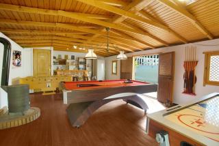 6 Bedroom Luxury Villa, Jacuzzi & heated pool 18 guests - 5