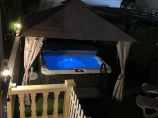 6 Bedroom Luxury Villa, Jacuzzi & heated pool 18 guests - Mutxamel - 8
