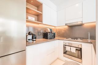 Modern 2BR in VIDA Residences Dubai Marina by Deluxe Holiday Homes - 8