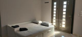 Gianni & Sophia airport house - Artemida - 7