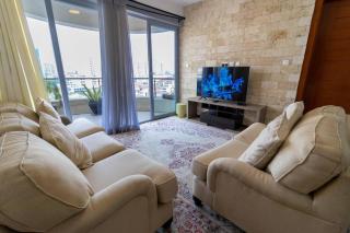 Elegant 2 BED apt in Kilimani with balcony views - 0