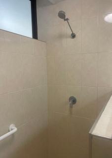 Ocean View Pools and WIFI - Airlie Beach - 7