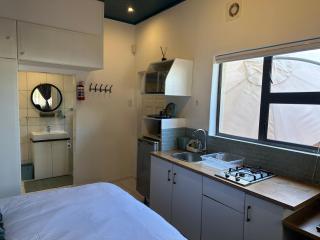 Private Cottage on Alamein - 5