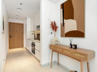 Lux Studio near Burj Khalifa in Business Bay - Dubai - 6