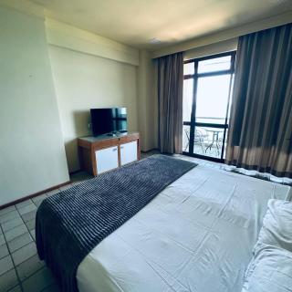 Flat 10 andar no Golden Beach acesso direto a praia - Recife - 3