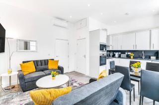 LUX Kensington 2BR Apt with AC - sleeps up to 9 - 7