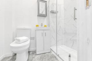 LUX Kensington 2BR Apt with AC - sleeps up to 9 - Londra - 4